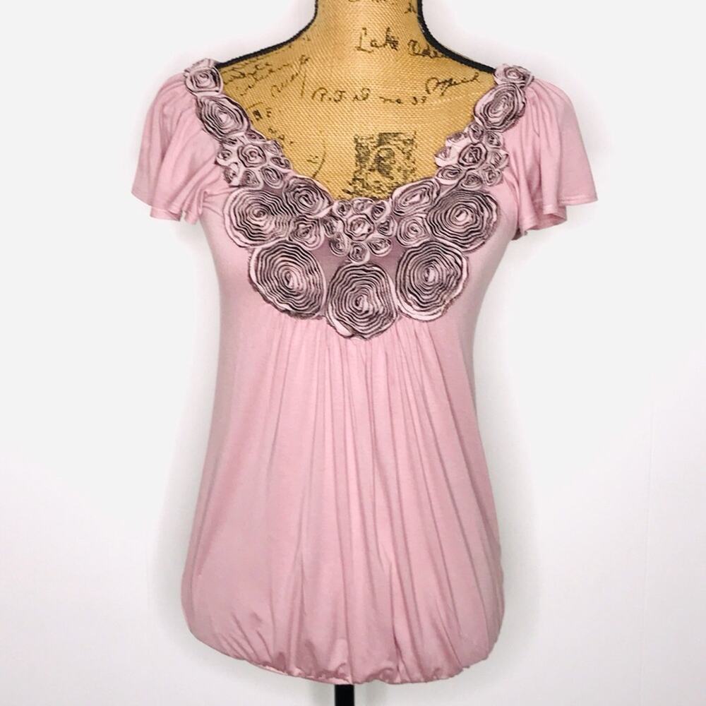 Soprano Women's Size Small Dusty Pink Knit Top-Fabric Roses-Romantic-Girly
